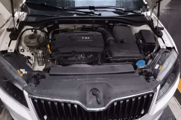 Used Skoda Superb 2018 TSI330 DSG Luxury Edition China V Standard Engine Bay