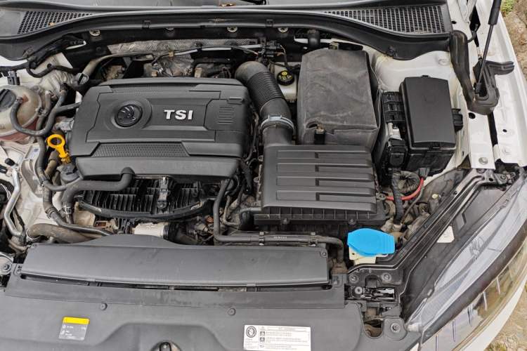 Used Skoda Superb 2018 TSI330 DSG Comfort Edition China V Standard Engine Bay Left