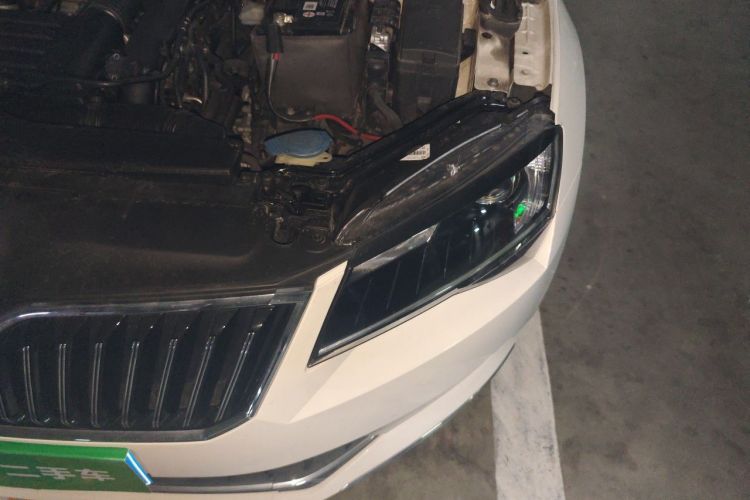 Used Skoda Superb 2018 TSI280 DSG Comfort Edition China VI Standard Engine Bay Left