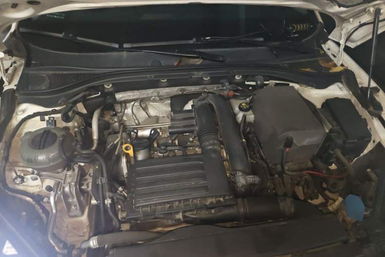 Used Skoda Superb 2018 TSI280 DSG Comfort Edition China V Standard Engine Bay