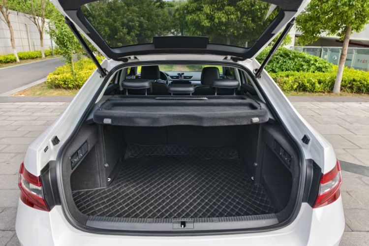 Used Skoda Superb 2018 TSI330 DSG Comfort Edition China V Standard Exterior 11