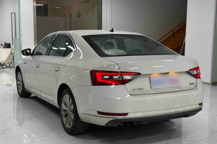 Used Skoda Superb 2018 TSI280 DSG Comfort Edition China V Standard Exterior 2
