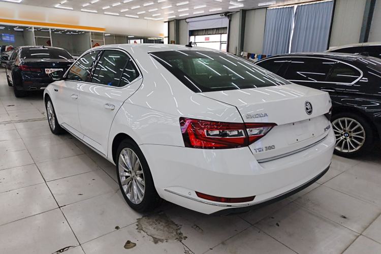 Used Skoda Superb 2018 TSI380 DSG Flagship Edition China V Standard Exterior 2