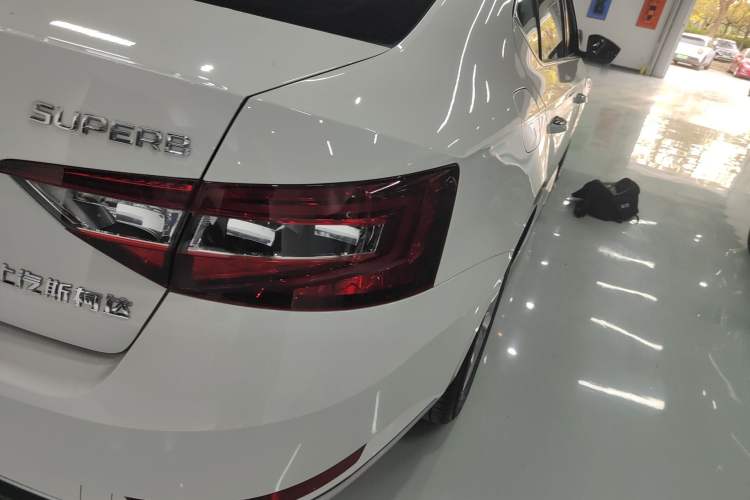 Used Skoda Superb 2018 TSI330 DSG Comfort Edition China V Standard Exterior 3