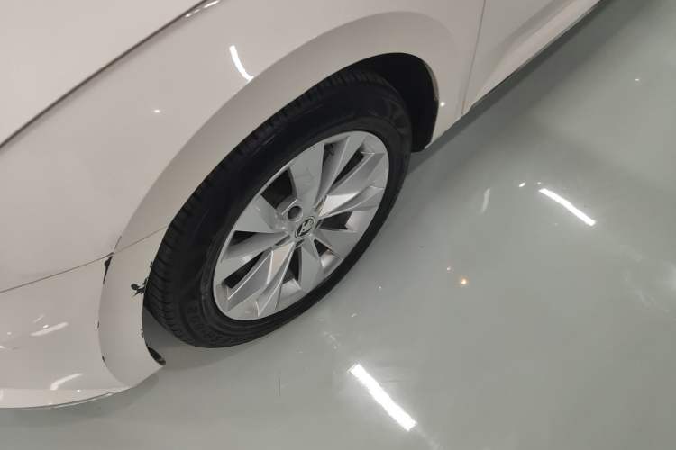 Used Skoda Superb 2018 TSI330 DSG Comfort Edition China V Standard Exterior 4