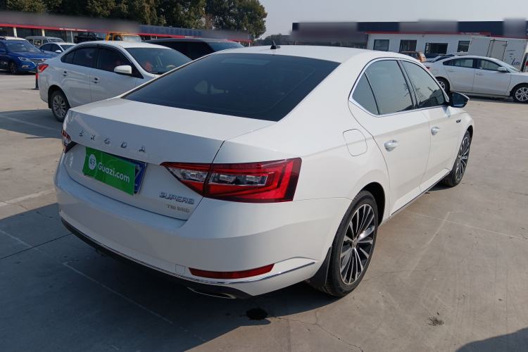 Used Skoda Superb 2018 TSI330 DSG Comfort Edition China VI Standard Exterior 5