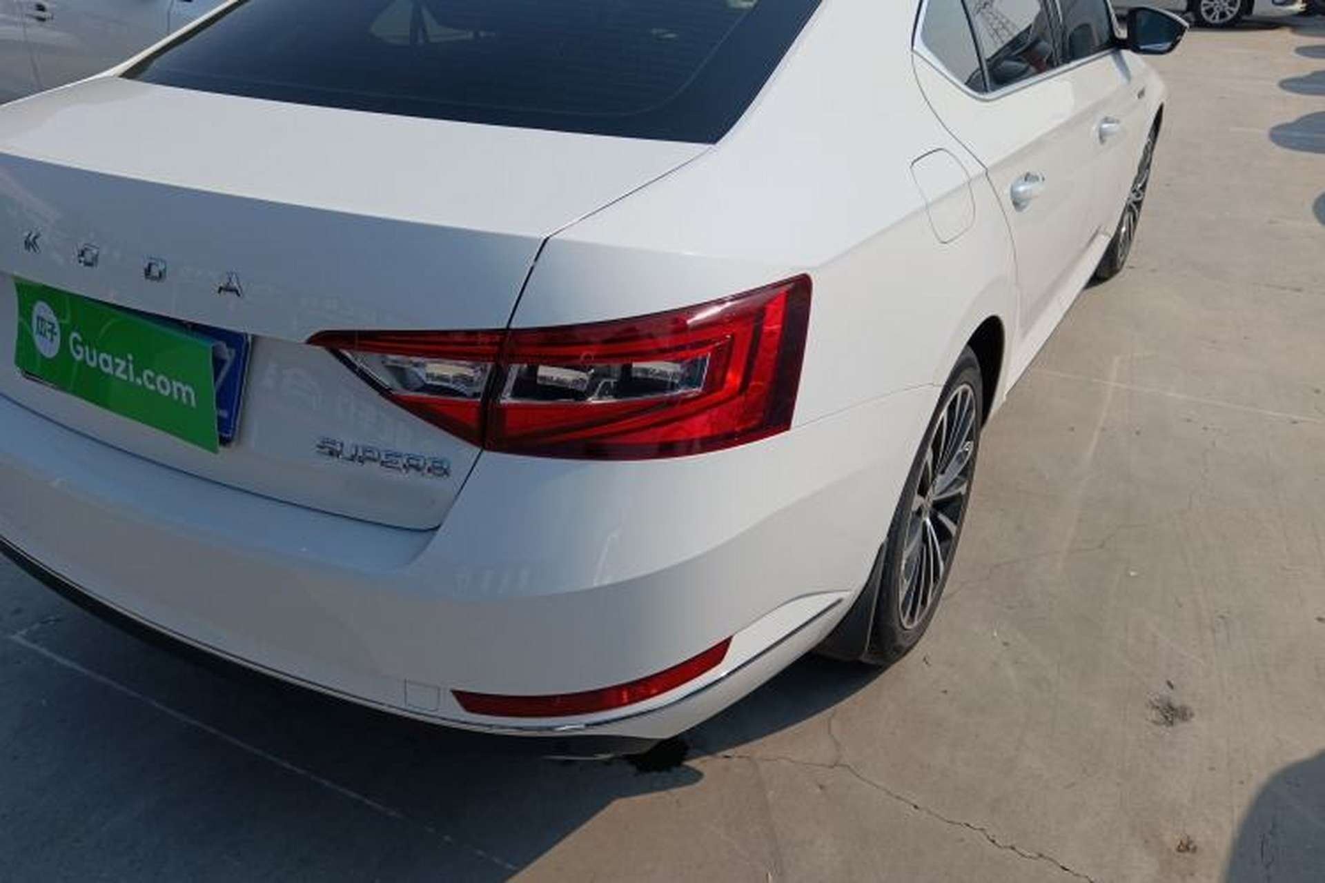 Used Skoda Superb 2018 TSI330 DSG Comfort Edition China VI Standard Exterior 6