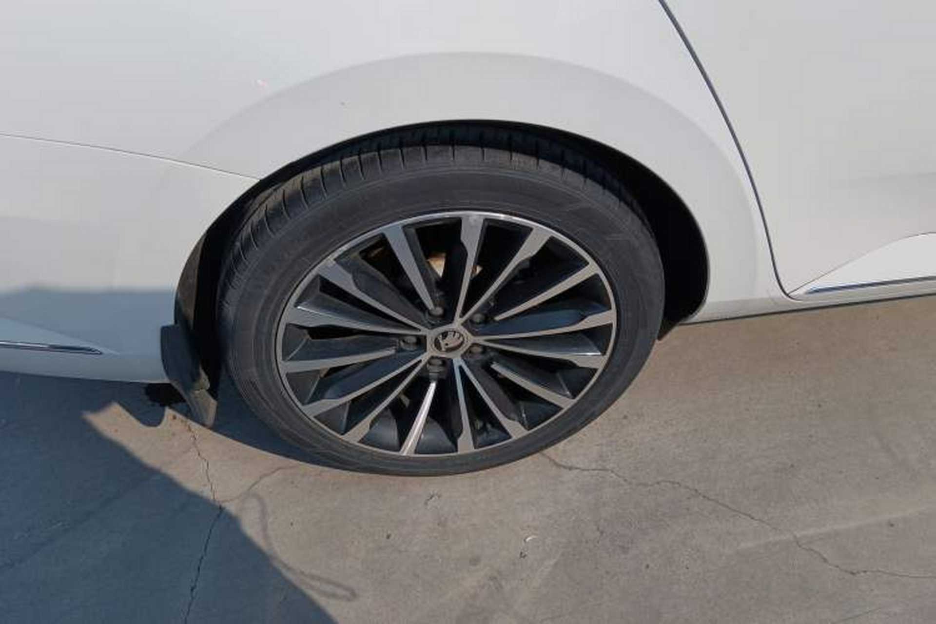 Used Skoda Superb 2018 TSI330 DSG Comfort Edition China VI Standard Exterior 8