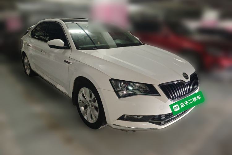 Used Skoda Superb 2018 TSI280 DSG Comfort Edition China V Standard Front Right 45 Deg