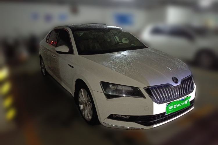Used Skoda Superb 2018 TSI280 DSG Comfort Edition China V Standard Front Right 45 Deg