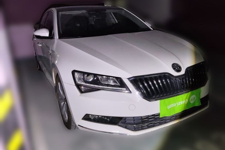 Used Skoda Superb 2018 TSI280 DSG Comfort Edition China V Standard Front Right 45 Deg