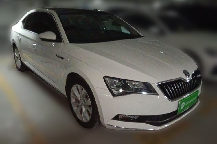 Used Skoda Superb 2018 TSI280 DSG Comfort Edition China V Standard Front Right 45 Deg