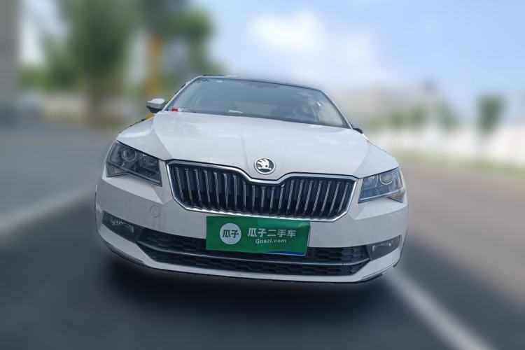 Used Skoda Superb 2018 TSI330 DSG Comfort Edition China VI Standard Front