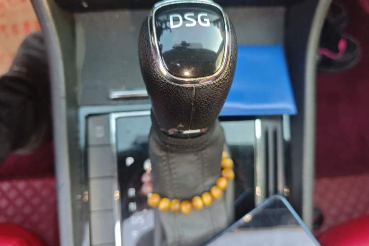 Used Skoda Superb 2018 TSI280 DSG Comfort Edition China V Standard Gear Lever