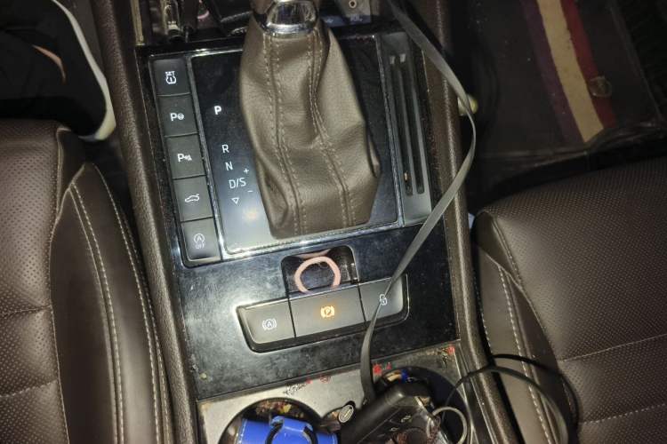 Used Skoda Superb 2018 TSI380 DSG Flagship Edition China V Standard Gear Lever