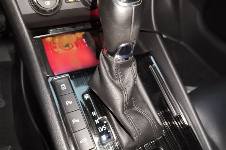 Used Skoda Superb 2018 TSI330 DSG Luxury Edition China V Standard Gear Lever
