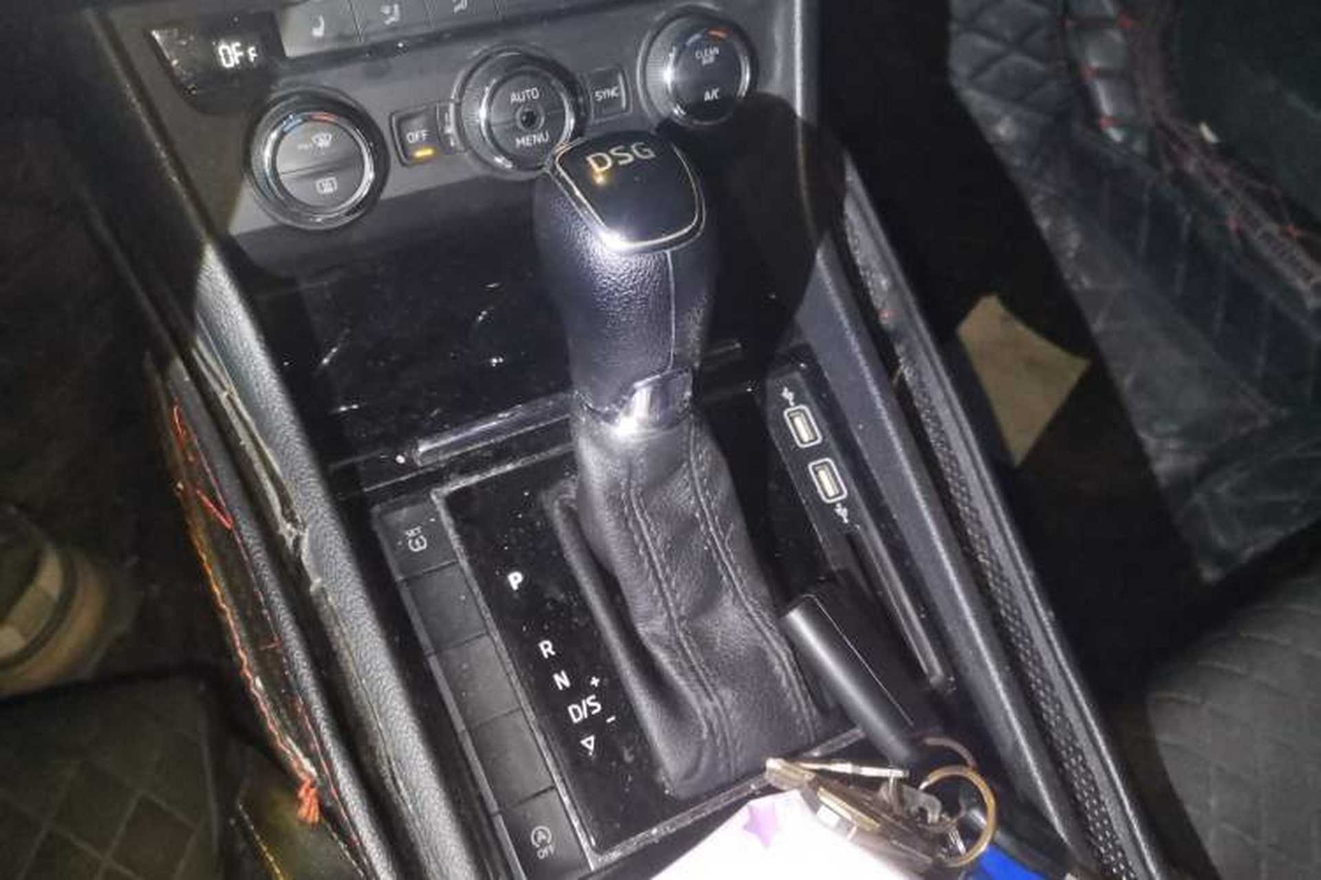 Used Skoda Superb 2018 TSI330 DSG Comfort Edition China V Standard Gear Lever