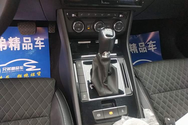 Used Skoda Superb 2018 TSI330 DSG Comfort Edition China V Standard Gear Lever
