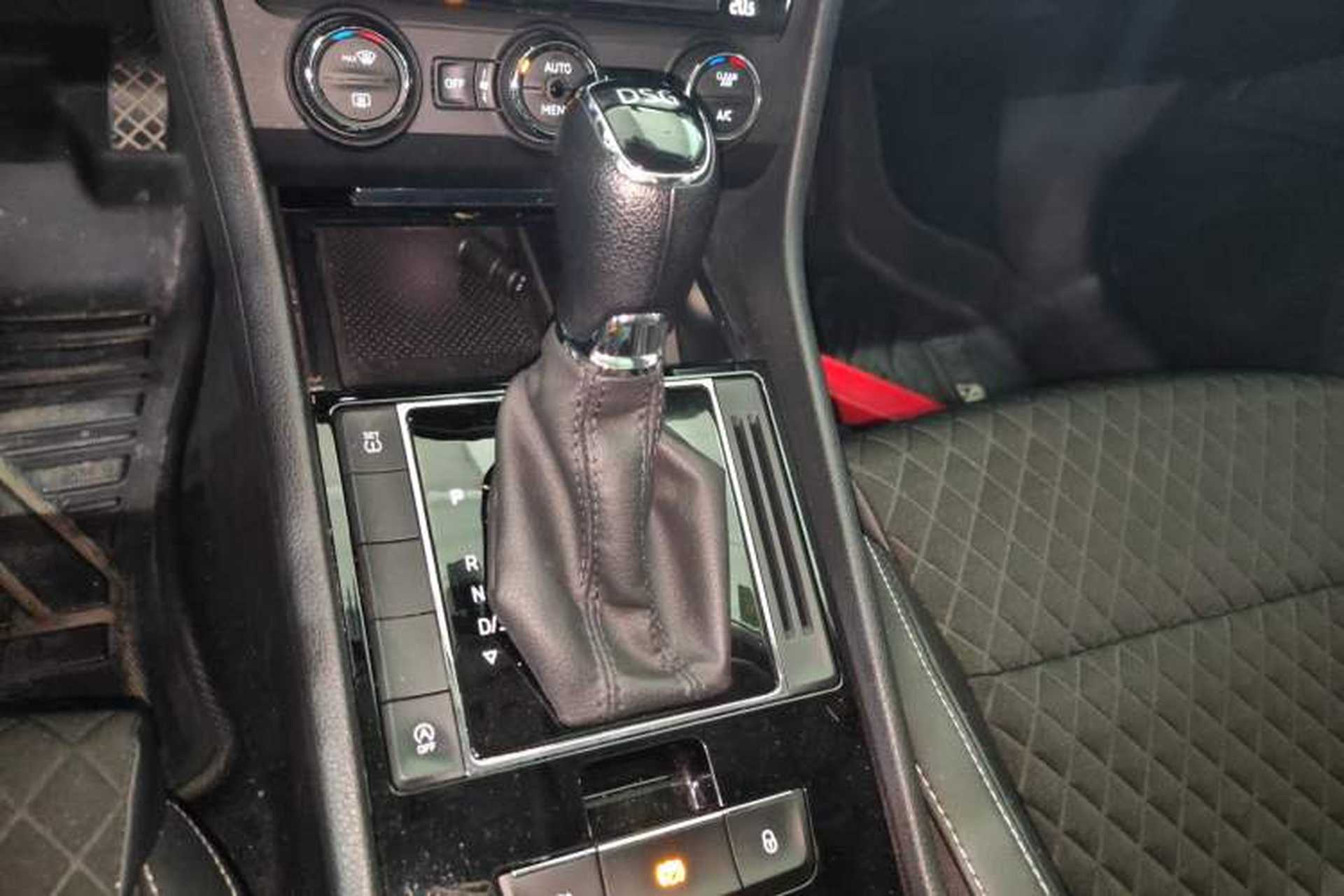 Used Skoda Superb 2018 TSI280 DSG Comfort Edition China V Standard Gear Lever