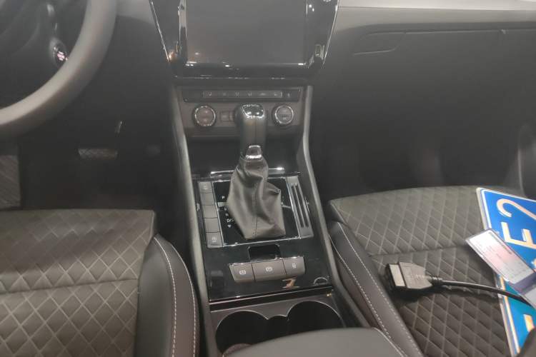 Used Skoda Superb 2018 TSI330 DSG Comfort Edition China V Standard Gear Lever