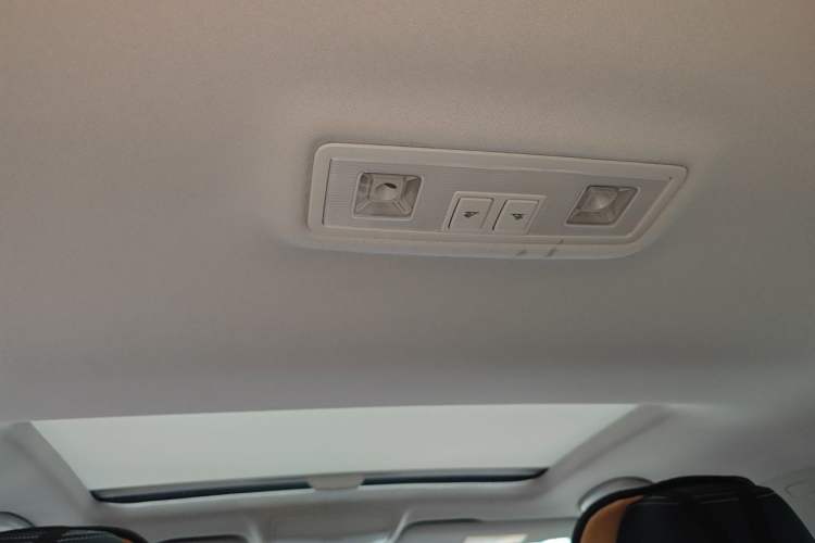Used Skoda Superb 2018 TSI330 DSG Comfort Edition China V Standard Headliner