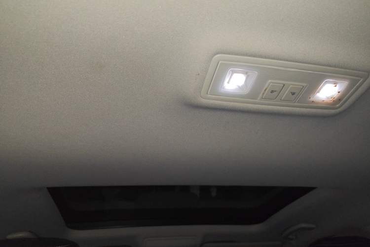 Used Skoda Superb 2018 TSI280 DSG Comfort Edition China V Standard Headliner