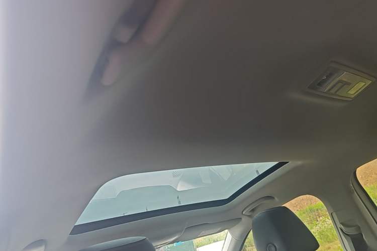 Used Skoda Superb 2018 TSI280 DSG Comfort Edition China VI Standard Headliner