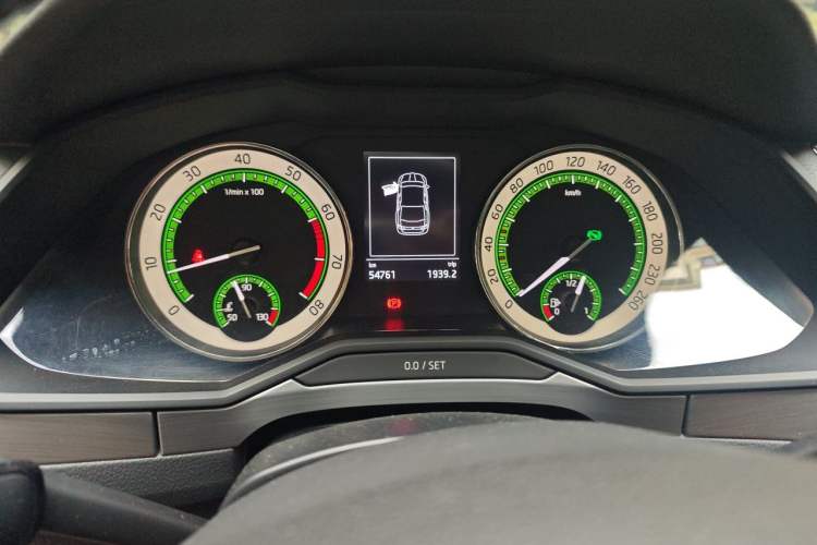 Used Skoda Superb 2018 TSI330 DSG Comfort Edition China V Standard Instrument Cluster