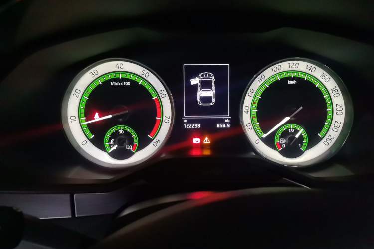 Used Skoda Superb 2018 TSI280 DSG Comfort Edition China V Standard Instrument Cluster