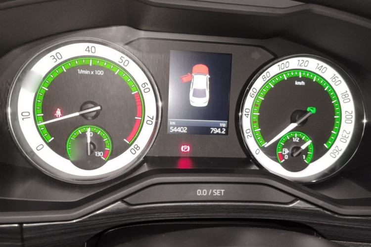 Used Skoda Superb 2018 TSI330 DSG Luxury Edition China V Standard Instrument Cluster