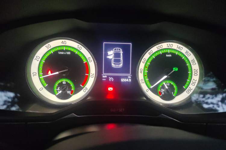 Used Skoda Superb 2018 TSI280 DSG Comfort Edition China V Standard Instrument Cluster