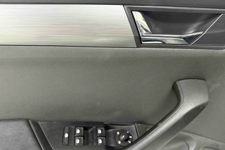 Used Skoda Superb 2018 TSI280 DSG Comfort Edition China V Standard Interior 1
