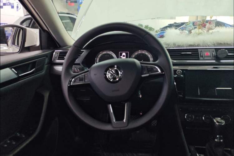 Used Skoda Superb 2018 TSI280 DSG Comfort Edition China V Standard Interior 2