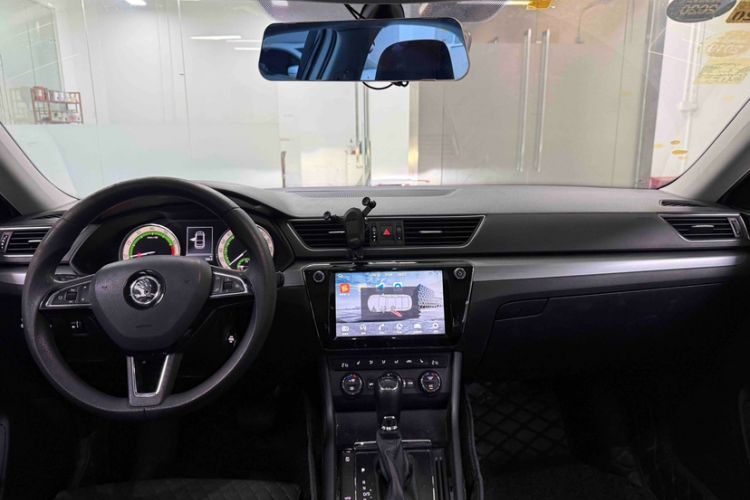 Used Skoda Superb 2018 TSI280 DSG Comfort Edition China V Standard Interior 5