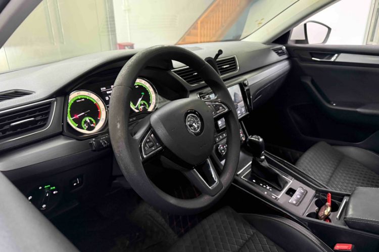 Used Skoda Superb 2018 TSI280 DSG Comfort Edition China V Standard Interior 7