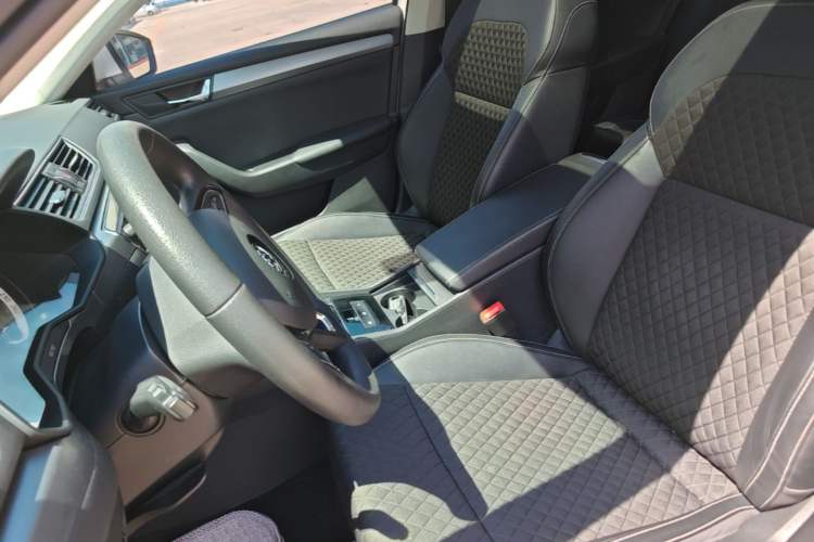 Used Skoda Superb 2018 TSI330 DSG Comfort Edition China V Standard Left Front Seat