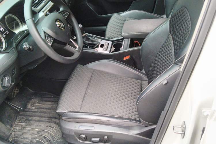Used Skoda Superb 2018 TSI280 DSG Comfort Edition China V Standard Left Front Seat
