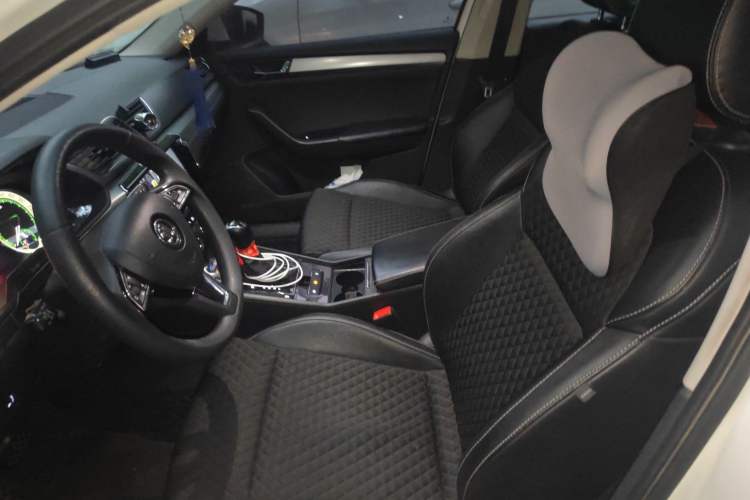 Used Skoda Superb 2018 TSI280 DSG Comfort Edition China V Standard Left Front Seat