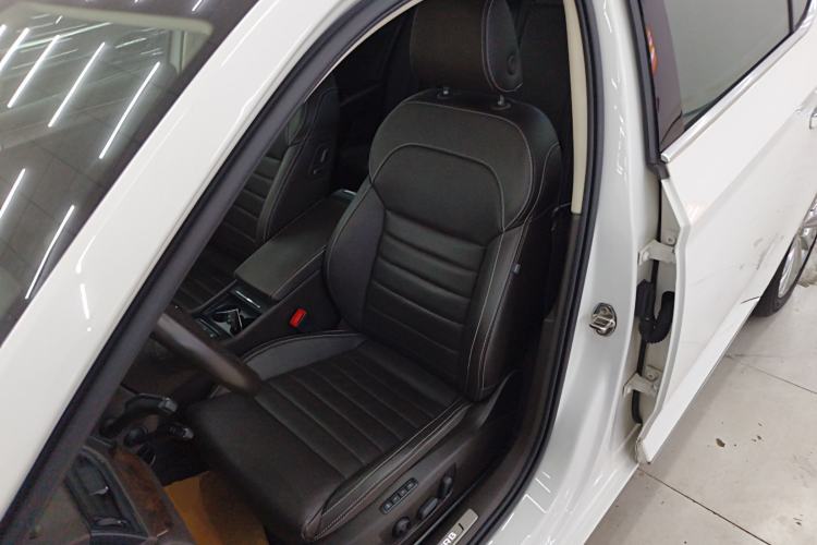 Used Skoda Superb 2018 TSI380 DSG Flagship Edition China V Standard Left Front Seat