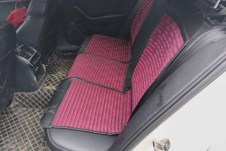 Used Skoda Superb 2018 TSI330 DSG Comfort Edition China V Standard Left Rear Seat