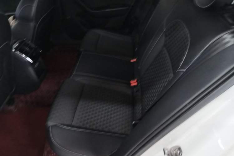 Used Skoda Superb 2018 TSI330 DSG Comfort Edition China V Standard Left Rear Seat
