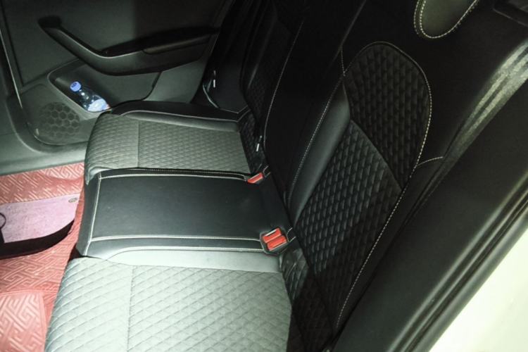 Used Skoda Superb 2018 TSI280 DSG Comfort Edition China V Standard Left Rear Seat