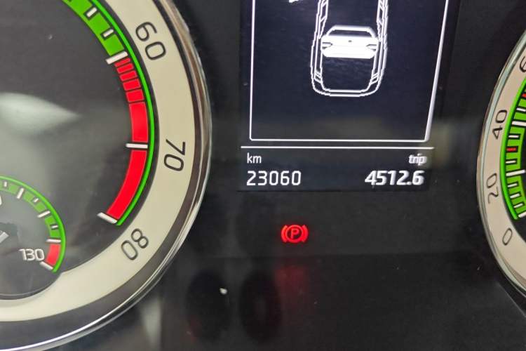 Used Skoda Superb 2018 TSI330 DSG Comfort Edition China V Standard Odometer Close Up