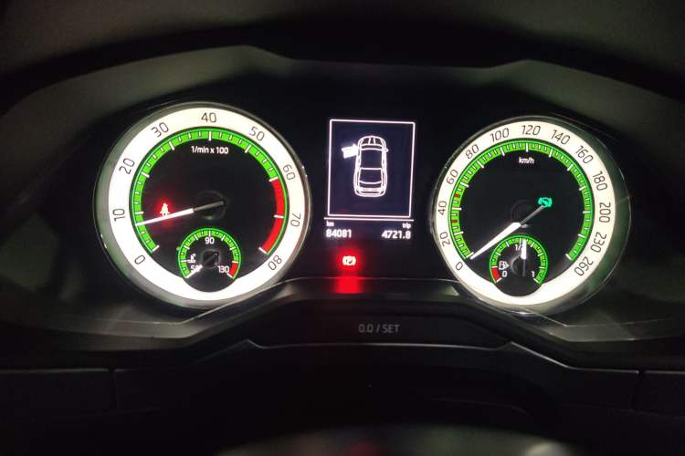 Used Skoda Superb 2018 TSI280 DSG Comfort Edition China V Standard Odometer Close Up