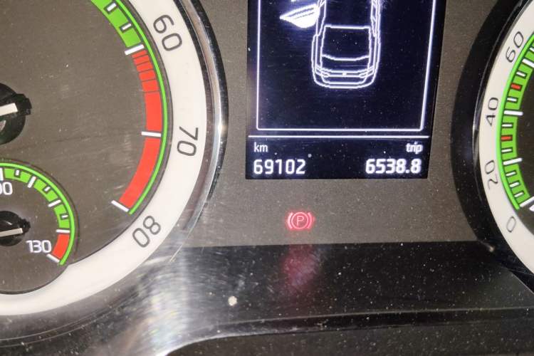 Used Skoda Superb 2018 TSI280 DSG Comfort Edition China V Standard Odometer Close Up