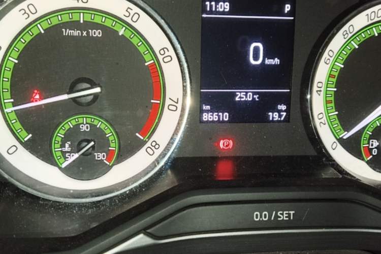 Used Skoda Superb 2018 TSI280 DSG Comfort Edition China V Standard Odometer Close Up