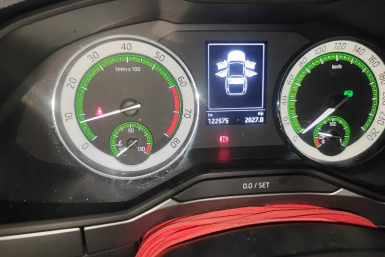 Used Skoda Superb 2018 TSI330 DSG Comfort Edition China V Standard Odometer Close Up