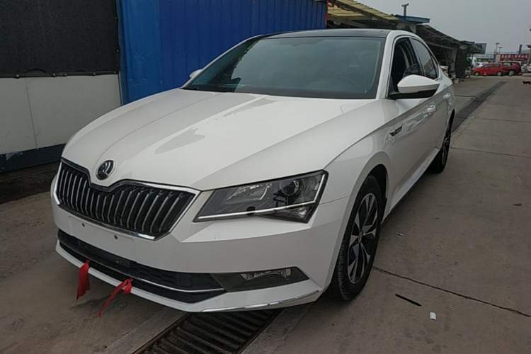 Ojetý Skoda Superb 2018 TSI330 DSG Comfort Edition China V Standard Guazi used car, China used car export, Used car for sale, Used cars, Cheapest cars for sale