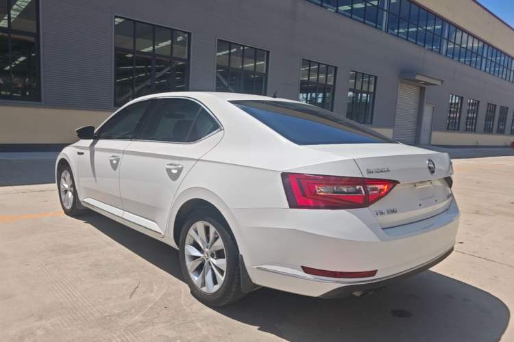 Used Skoda Superb 2018 TSI330 DSG Comfort Edition China V Standard Rear Left 45 Deg