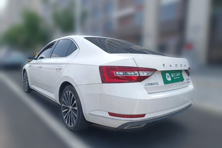 Used Skoda Superb 2018 TSI330 DSG Comfort Edition China VI Standard Rear Left 45 Deg